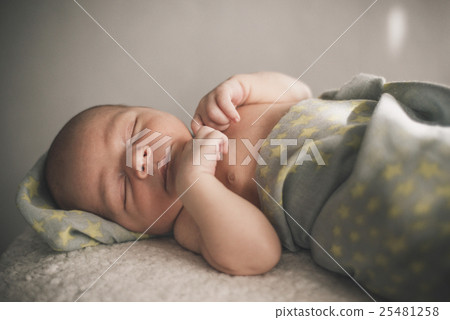 Portrait of sleeping newborn baby close up Portrait of sleeping newborn baby close up 25481258