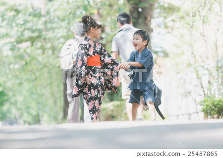 浴衣 人 人物 25487865