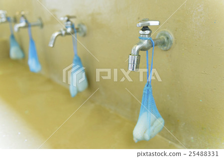 小學手洗手間 25488331