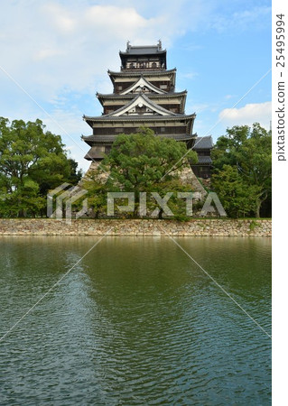 Hiroshima Castle in early autumn Hiroshima Castle in early autumn 25495994