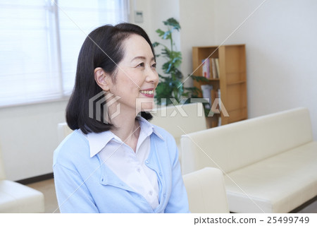 Medical hospital care physician nurse nurse image scene 25499749