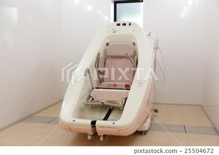 最先進的特殊浴缸護理福利洗浴團體家庭日服務日托護理養老院 最先進的特殊浴缸護理福利洗浴團體家庭日服務日托護理養老院 25504672