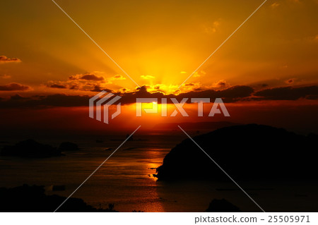 Kujuku Island and the setting sun Kujuku Island and the setting sun 25505971