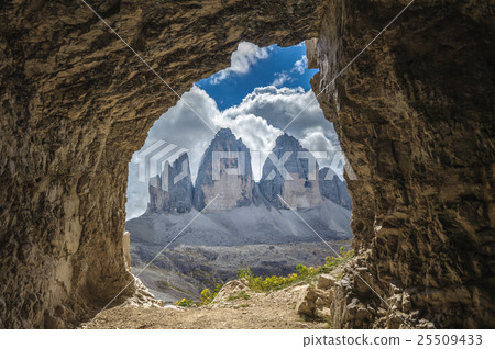 Three peaks. National Park Tre Cime di Lavaredo 25509433