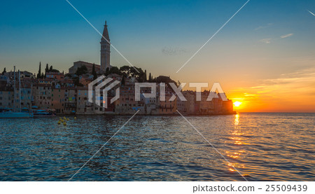 Old town of Rovinj at sunset, Croatia 25509439