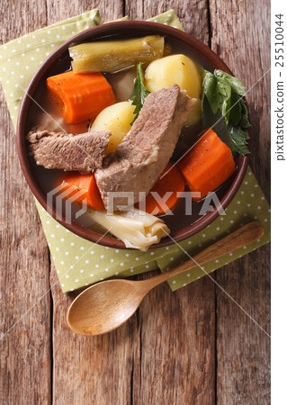 Delicious Pot-au-feu beef soup with vegetables 25510044
