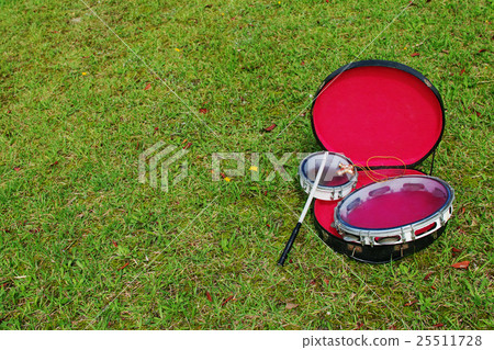 Tamborine / Packetta and Pan Dior 25511728