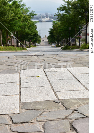 Hakodate cobblestone slope Hakodate cobblestone slope 25512073