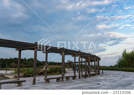 Hokkaido Central Park sidewalk and pergola autumn sky 25513506