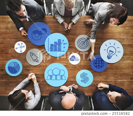 Meeting Business People Bubble Ideas Strategy Concept Meeting Business People Bubble Ideas Strategy Concept 25516582