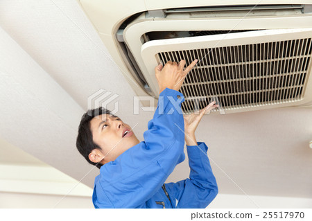 Maintenance of the ceiling embedded air conditioner Maintenance of the ceiling embedded air conditioner 25517970