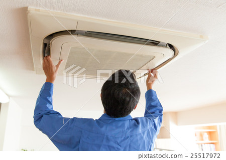 Maintenance of the ceiling embedded air conditioner Maintenance of the ceiling embedded air conditioner 25517972