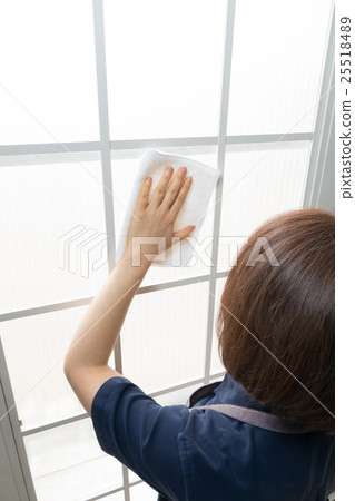 Window cleaning 25518489
