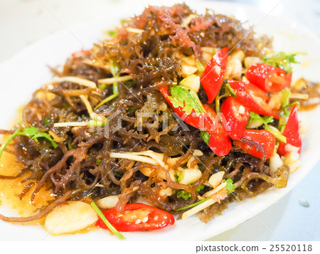 Cold coral grass 25520118