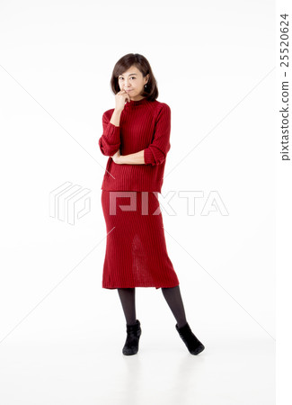 40多歲的女性 40多歲的女性 25520624