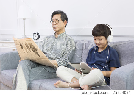 grandfather and grandson 322 25524055