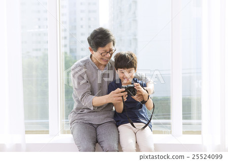 grandfather and grandson 342 25524099