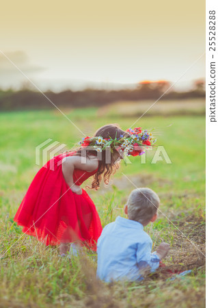 Brother and sister 25528288