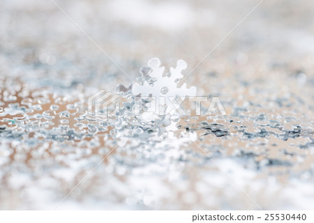 Christmas decoration of silver confetti snow flake Christmas decoration of silver confetti snow flake 25530440