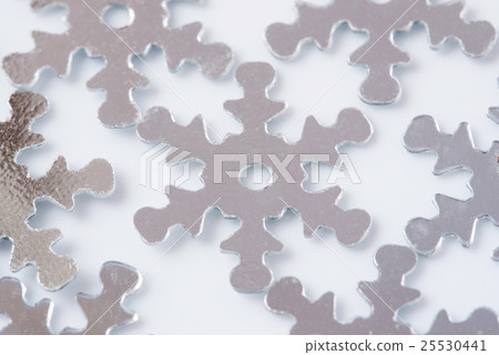 Christmas decoration of silver confetti snow flake Christmas decoration of silver confetti snow flake 25530441