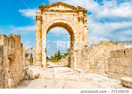 凱旋門（黎巴嫩，藍綠色） 25530630