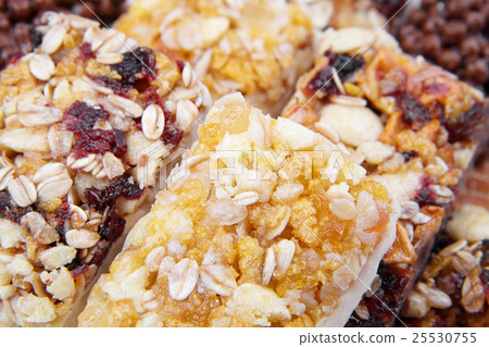 Sweet cereal bar 25530755