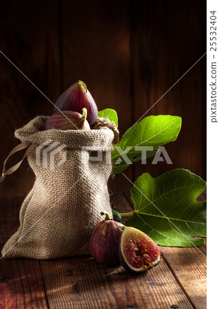 figs figs 25532404