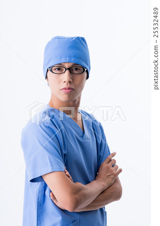 Surgeon 25532489