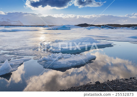Beautiful winter natural lagoon with sky  25532873