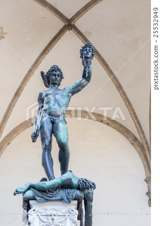Perseus with the head of Medusa Perseus with the head of Medusa 25532949