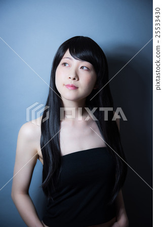 Black hair beauty 25533430