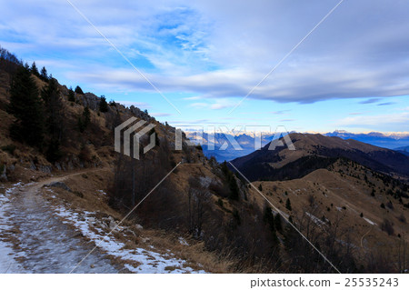 Winter panorama from Monte Grappa, Italy Winter panorama from Monte Grappa, Italy 25535243