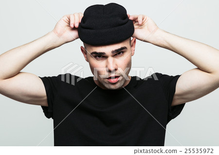 Dangerous young man. Dangerous young man. 25535972