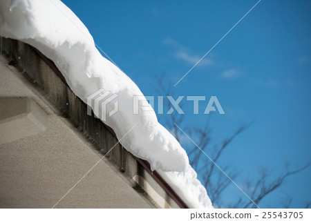 Roof snow Roof snow 25543705