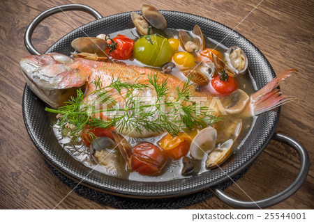 Aquapazza of red snapper acqua pazza of the red snapper Italian 25544001