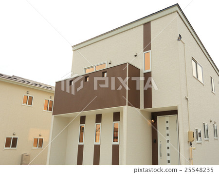 Houses Stylish exterior and sunset 25548235