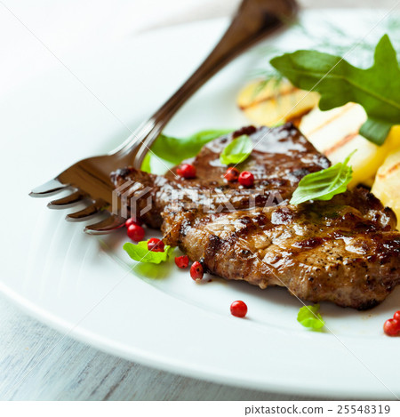 food and drink 25548319