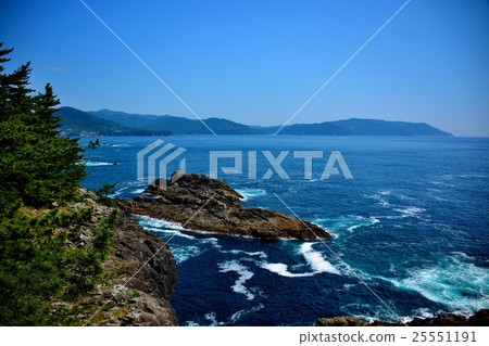Northeast · Sanriku · Go Stone Coast Lightning Rock · View from Ranbusi Observatory to Ozaki cape direction 25551191
