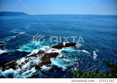 Tohoku · Sanriku · Go Stone Coast Lightning Rock · Blue Sea overlooking Ranbusi Observatory 25551192