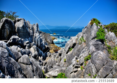 東北,卡拉庫拉半島,Giantka,半半成品的奇怪岩石(2) 東北,卡拉庫拉半島,Giantka,半半成品的奇怪岩石(2) 25551689