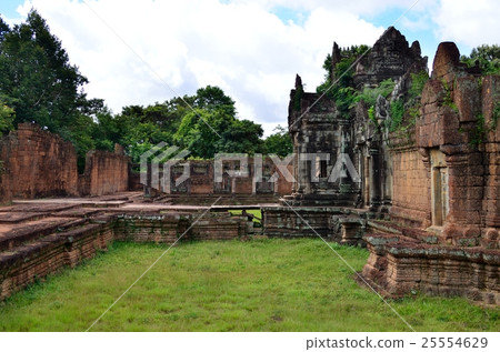 Banteay · Samre ruins Banteay · Samre ruins 25554629