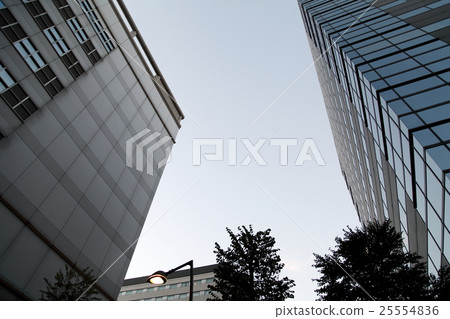 Between buildings 25554836