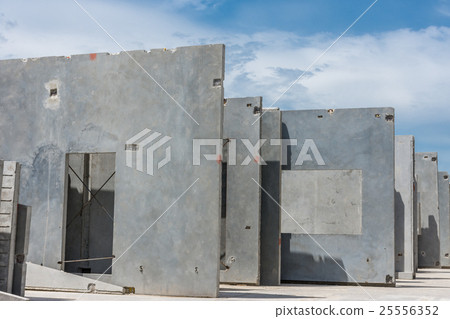 Precast concrete wall panel 25556352