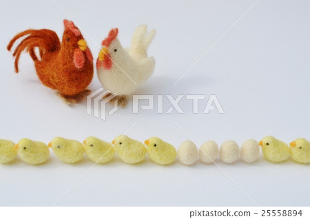 Felt chick and chicken and egg 25558894