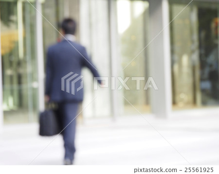 商人/模糊表達 25561925