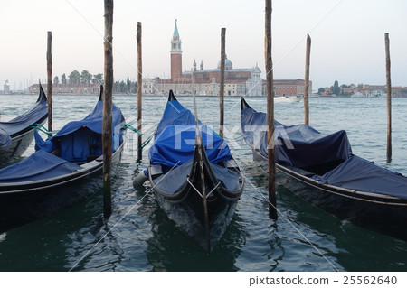 Gondola and San Marco canal Gondola and San Marco canal 25562640