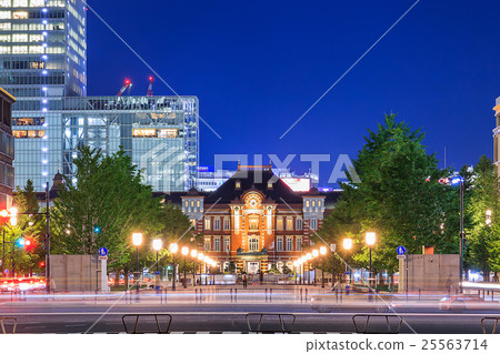 Night view around Tokyo station from Ruki-ko Street 25563714