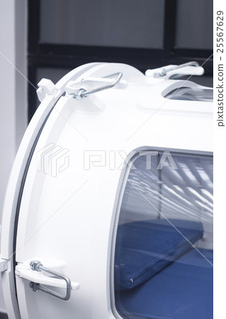 HBOT hyperbaric oxygen therapy HBOT hyperbaric oxygen therapy 25567629