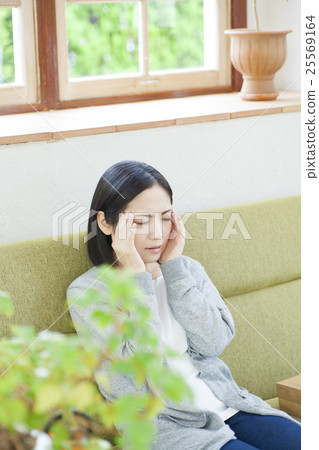 A woman with poor health A woman with poor health 25569164