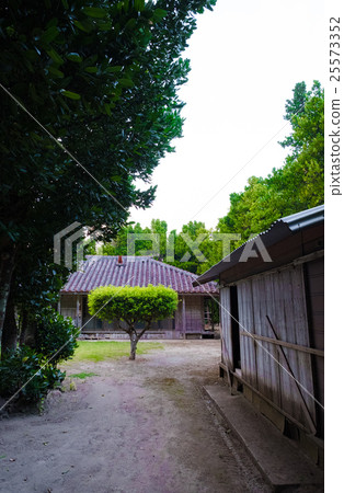 Okinawa's private house 25573352